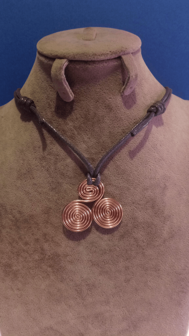 Triskelion Heddeka Pendant